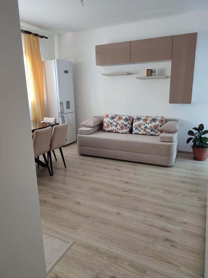 Marina'S House Apartment Ghimbav Luaran gambar