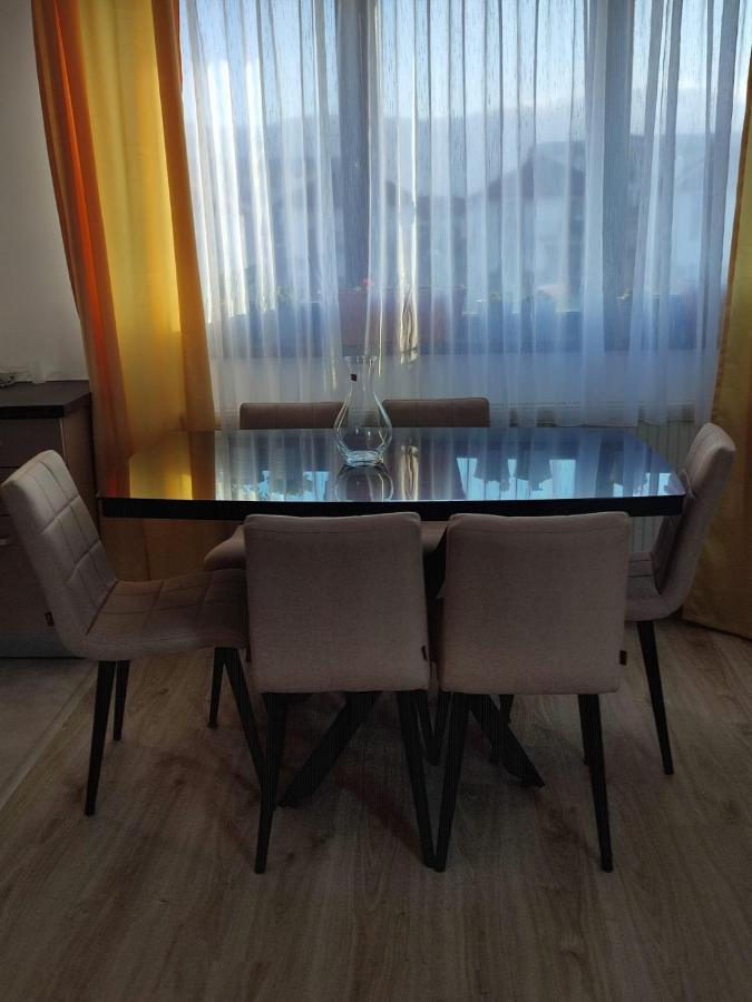 Marina'S House Apartment Ghimbav Luaran gambar